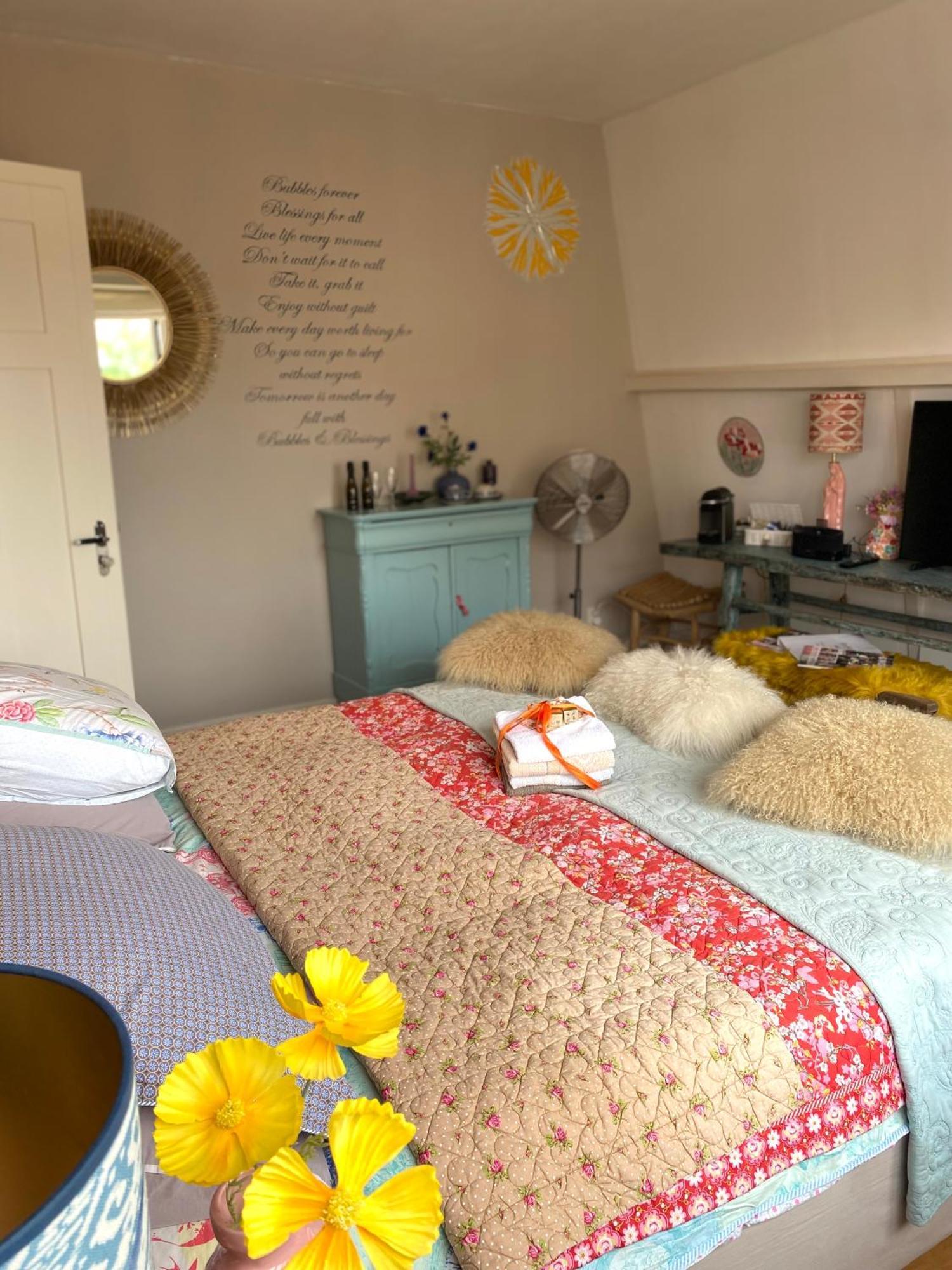 Bubbles & Bed Bilthoven Exterior foto